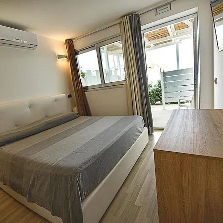 Maddalusa Mare Foresteria Villaggio Peruzzo